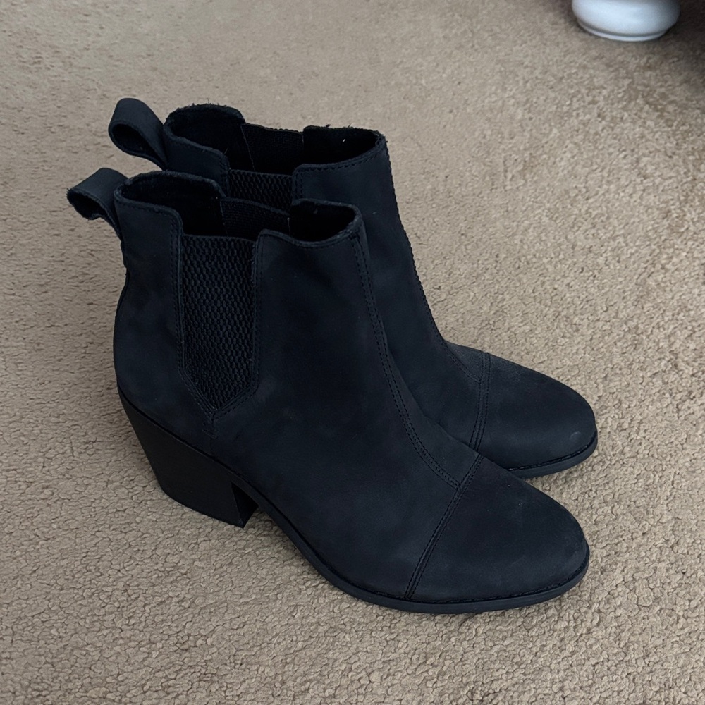 Toms Dark Gray Booties